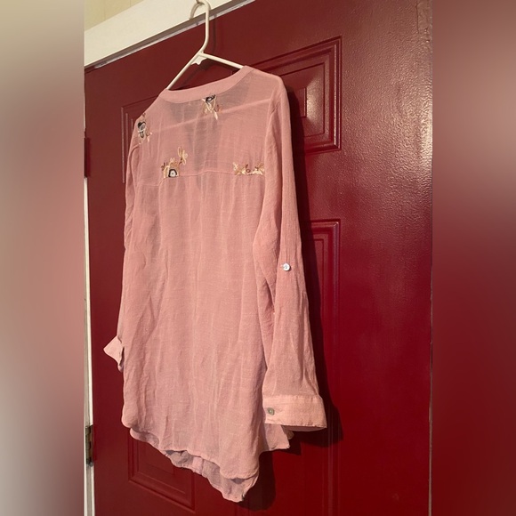 Figueroa & Flower Women's Sheer Flower Embroidered Button Up Blouse Size 1X - Picture 4 of 15